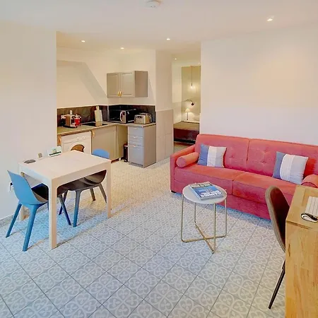 Apartment - Charmant Deux Pieces Avec Patio *